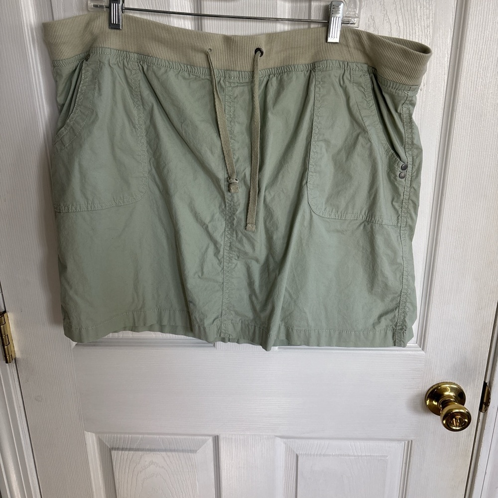 Casual Olive Green Skort